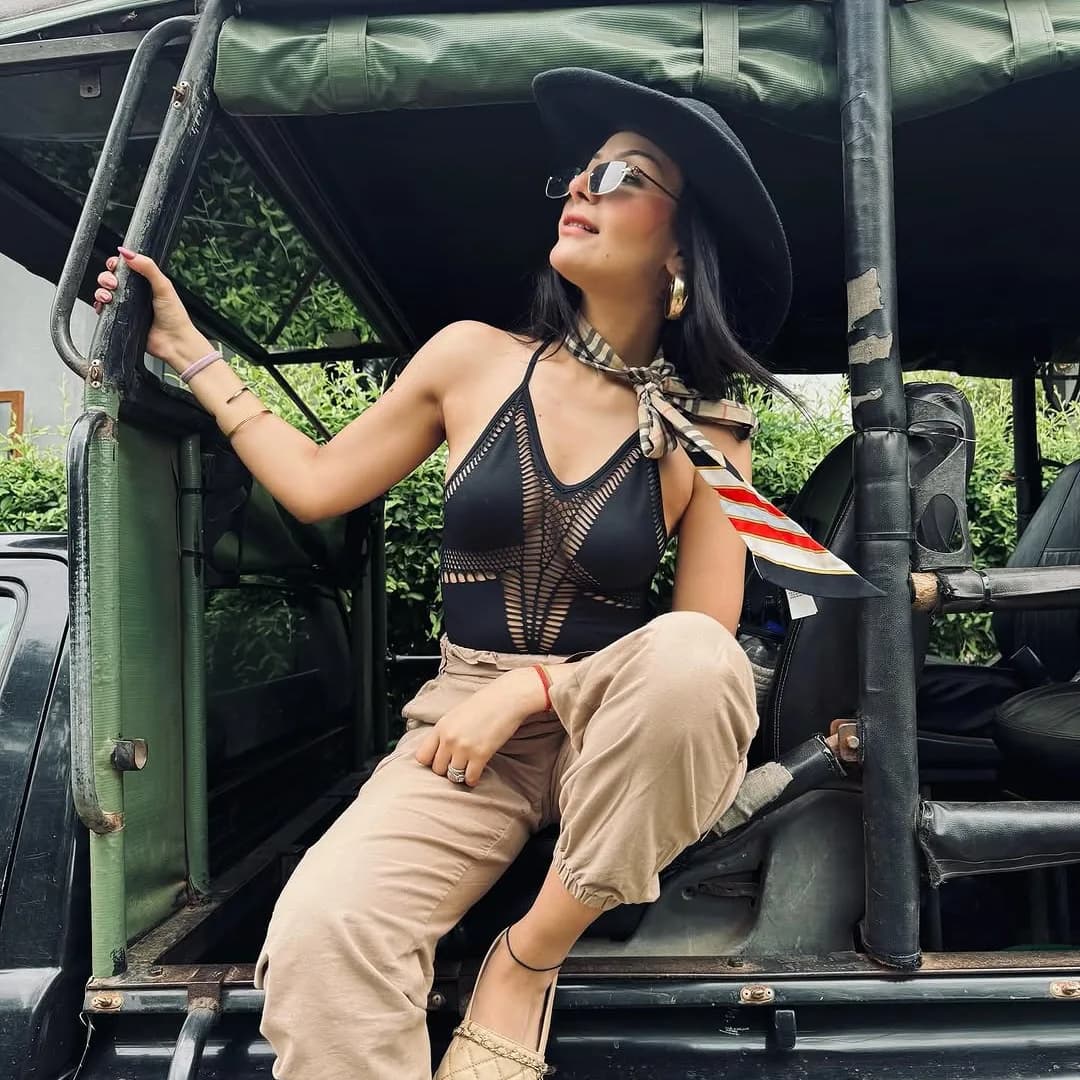 Private jeep safari inside Yala National Park